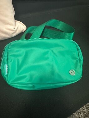 lululemon teal green Organizer Pouch with Mesh Pocket